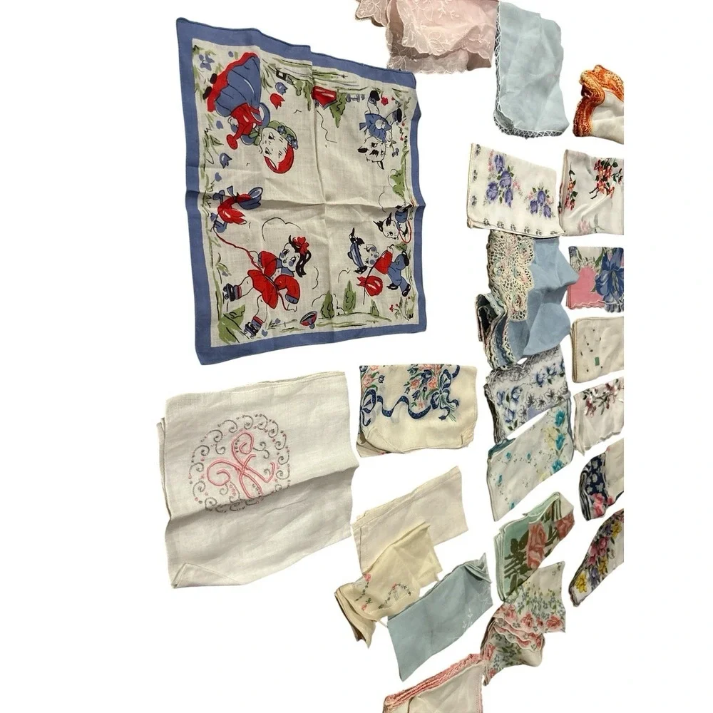 Vintage‎ Embroidered Lace Etc Handkerchiefs Lot of 26 Ladies Hankies Florals